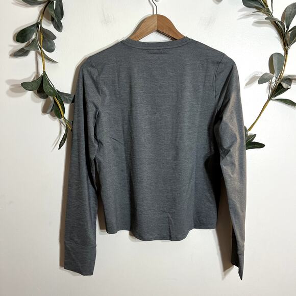 NWT Nike Gray Training Long Sleeve - Picture 5 of 5